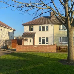 modern-3-bedroom-house.cambridgehotelsuk.com/