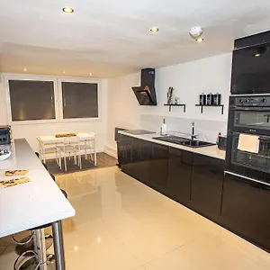 Beach Haven Retreat, Caswell Bay Apartment